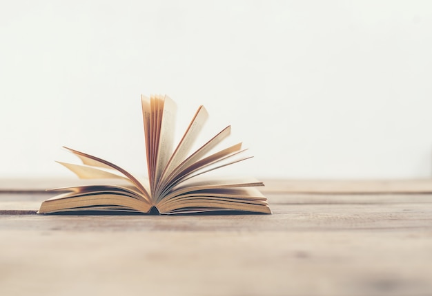 七年级英语上册课本单词含26个大写字母的单词表